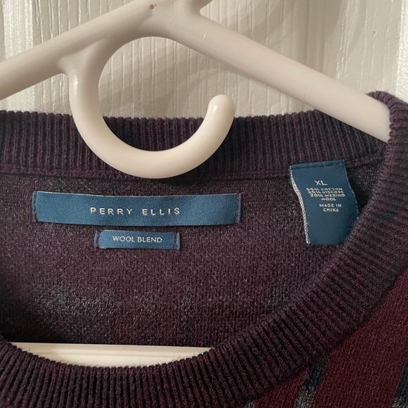 Perry Ellis Navy & Burgundy Wool Sweater - SzXL - Picture 2 of 3
